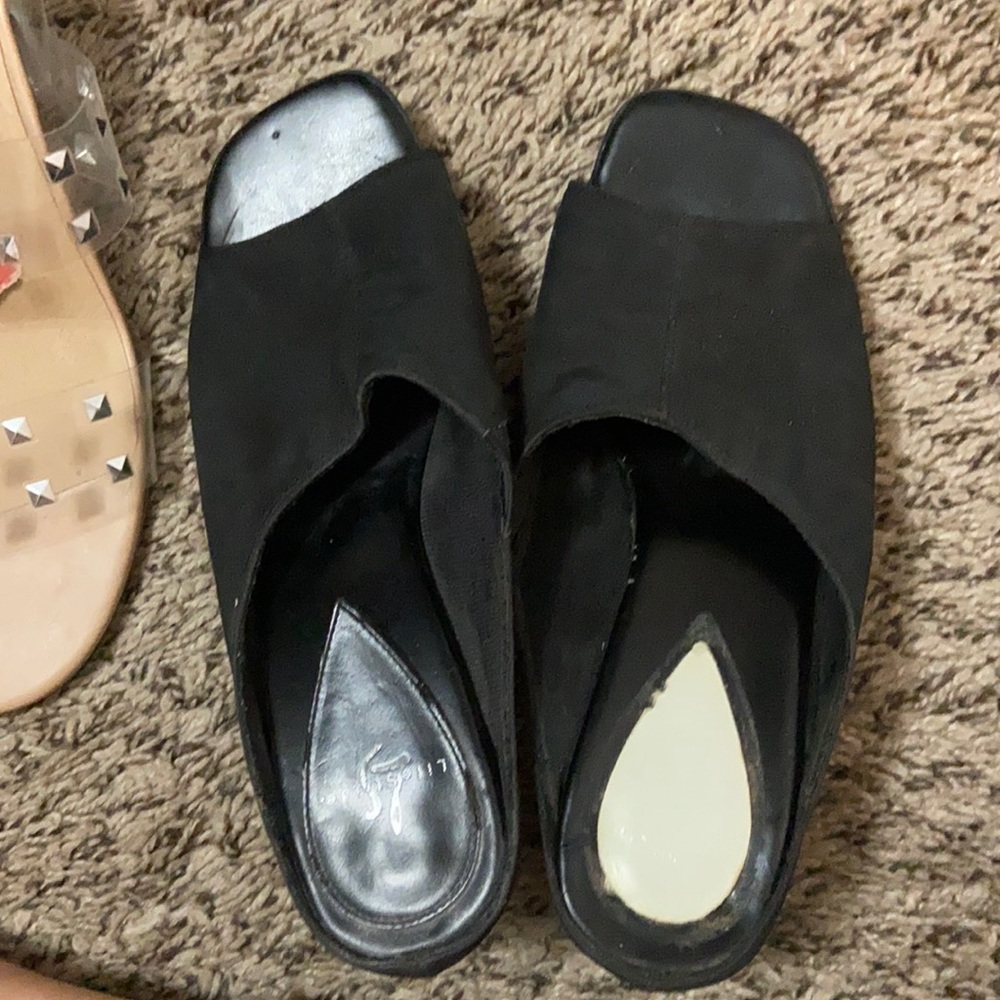 Black life stride shoes